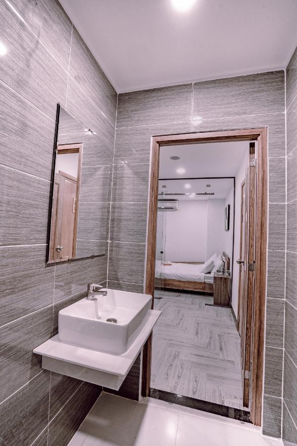 Mint Hotel Bui Vien Q1 โฮจิมินห์ซิตี้ ภายนอก รูปภาพ